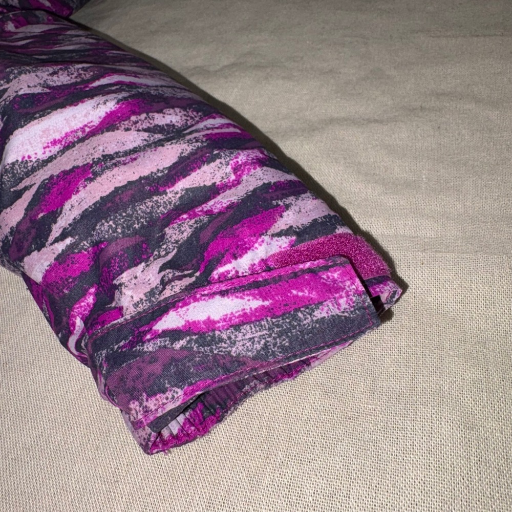 Columbia Kids Purple Pink Abstract Camo Hooded Ski Snow Puffer Winter Jacket  2T - Picture 3 of 7